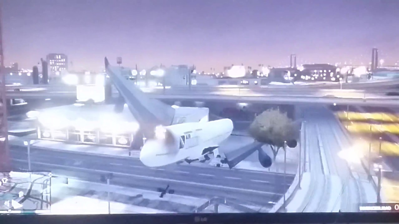 ERROR GTA 5 DESTROZAR UN AVION AL INSTANTE